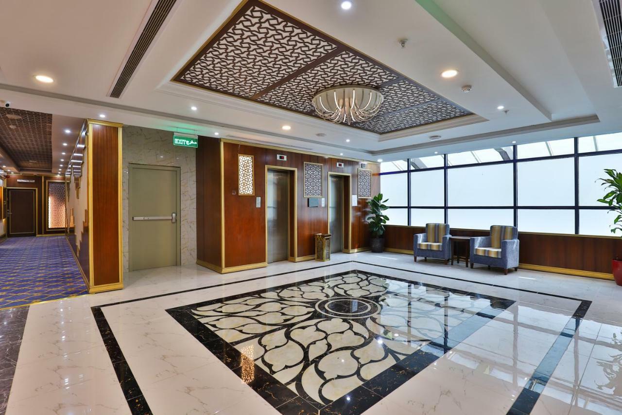 Oasis Hotel 4*